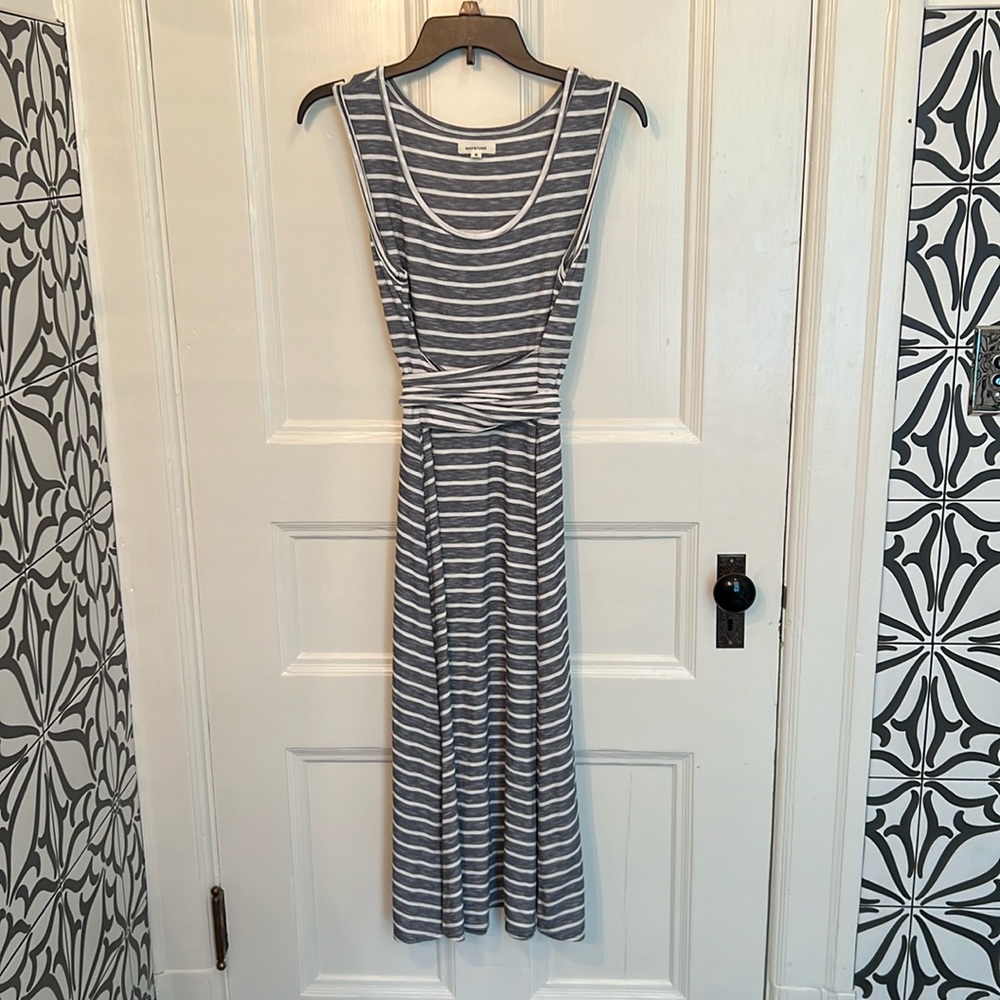 Max Studio midi dress with tie waist, size M, excellent condition